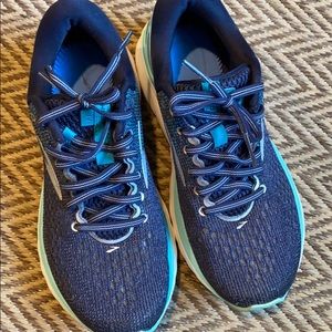 Brooks running sneakers